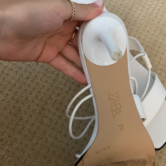 Zara White Heels - Picture 4 of 6